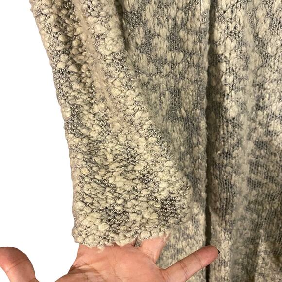 Yest Gray Knit Fringe Trim Long Duster Knit Sweater Cardigan Women Sz 6 - Picture 7 of 11